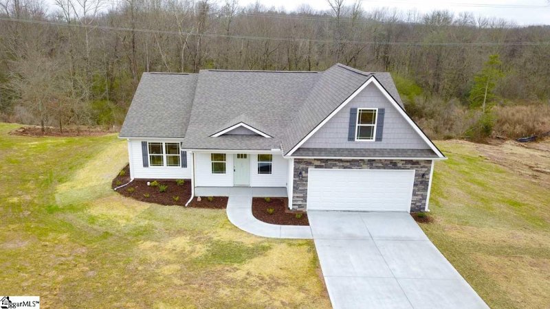 Property image 2 at 248 Redcoat Court, Simpsonville, SC 29680