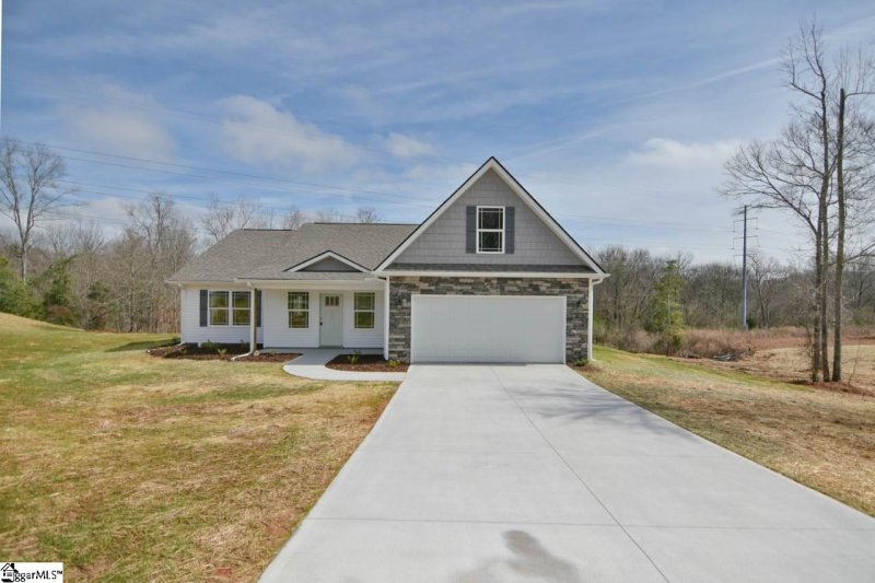 Property image 3 at 248 Redcoat Court, Simpsonville, SC 29680