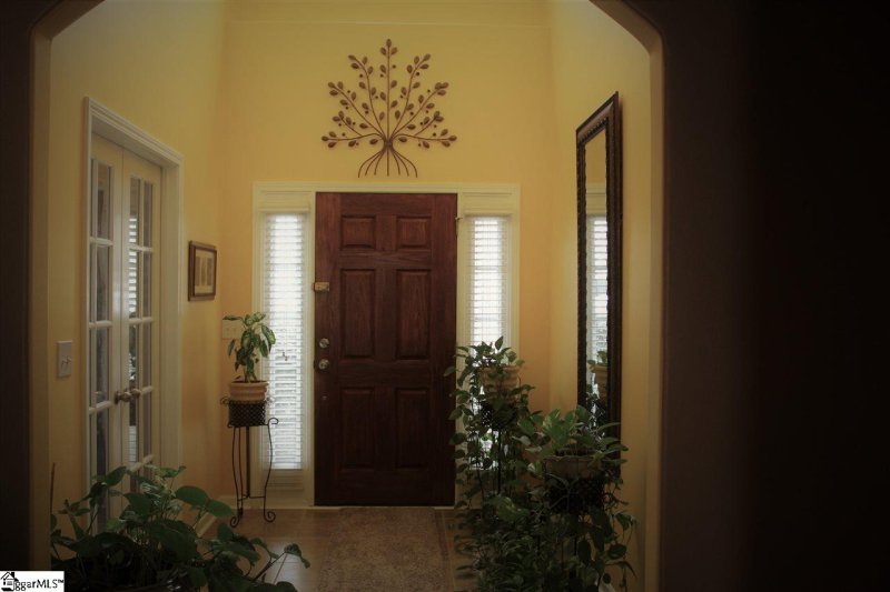 Property image 2 at 109 Skipping Stone Court, Simpsonville, SC 29681