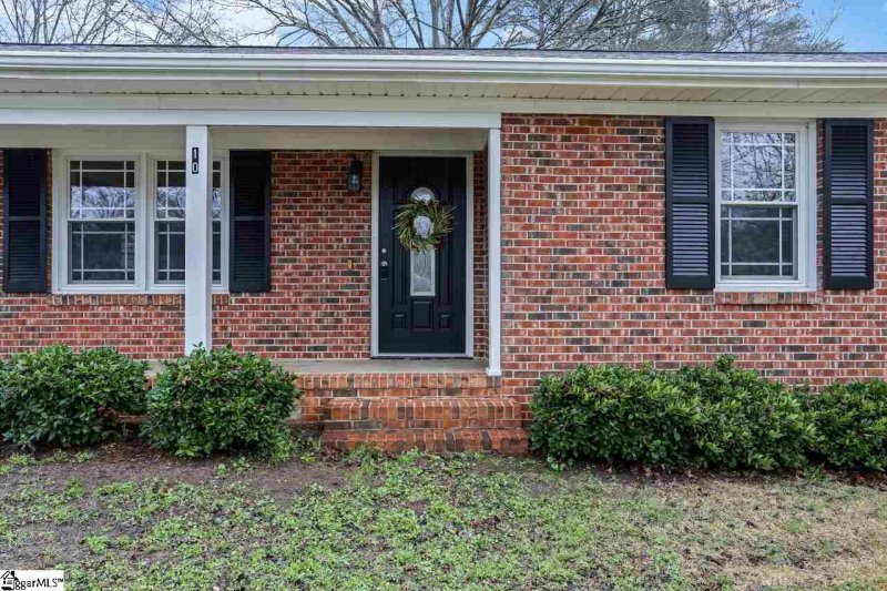 Property image 2 at 10 Earline Drive, Taylors, SC 29687