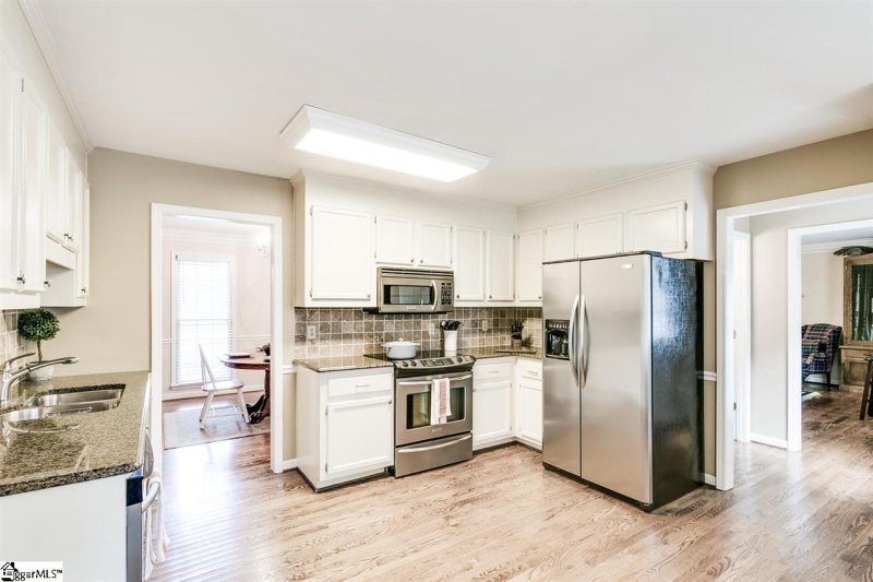 Property image 5 at 405 Halifax Drive, Greenville, SC 29615