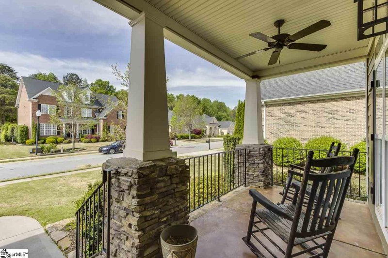 Property image 3 at 131 Holland Trace Circle, Simpsonville, SC 29681