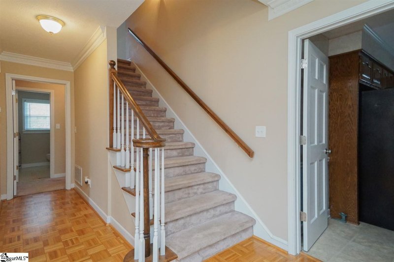 Property image 4 at 10 Bernwood Drive, Taylors, SC 29687