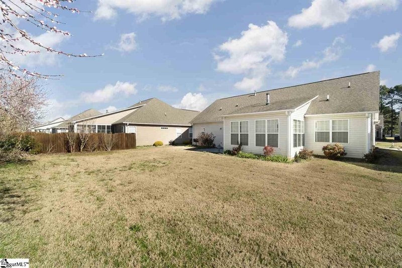 Property image 4 at 5 Wild Thorn Lane, Greenville, SC 29615