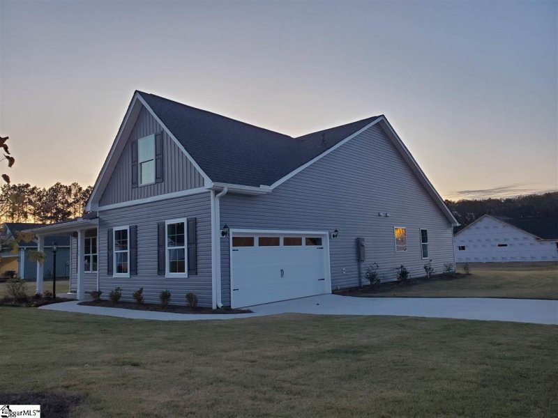 Property image 2 at 500 Coppice Court, Piedmont, SC 29673