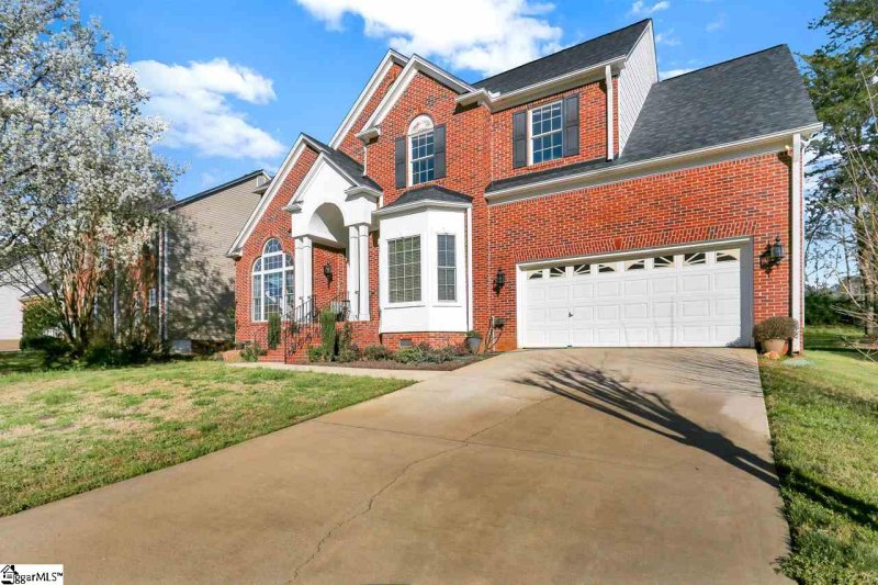 Property image 2 at 15 S Antigo Court, Greer, SC 29650