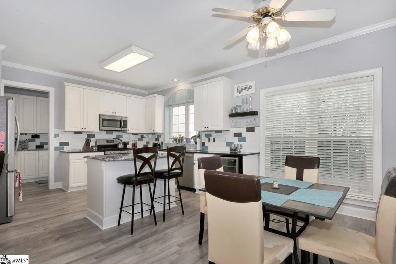 Property image 3 at 15 S Antigo Court, Greer, SC 29650