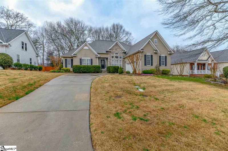 Property image 3 at 5 Rothesay Street, Simpsonville, SC 29681-4293