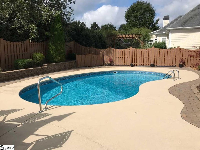 Property image 2 at 109 Holland Trace Circle, Simpsonville, SC 29681