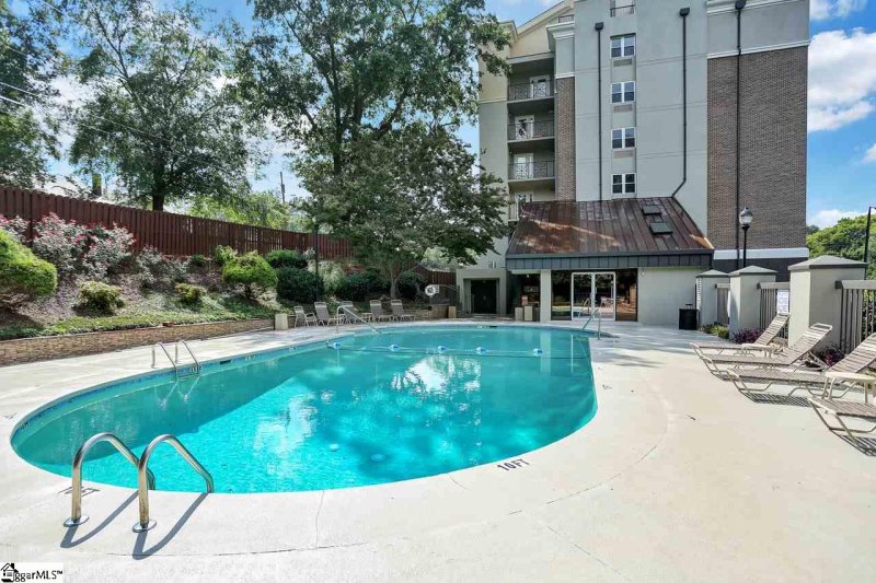 Property image 4 at 1001 S Church Street, Greenville, SC 29601