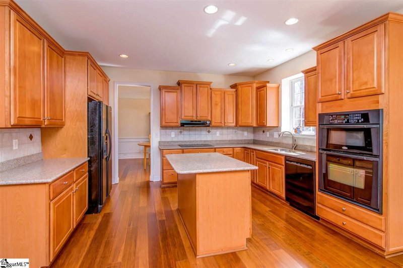 Property image 4 at 241 Yorkswell Lane, Greenville, SC 29607