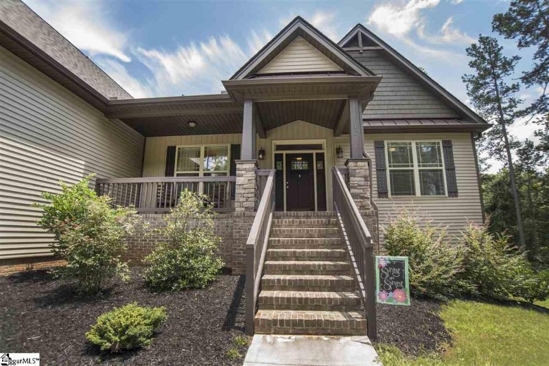 103 Pinnacle Pointe Drive