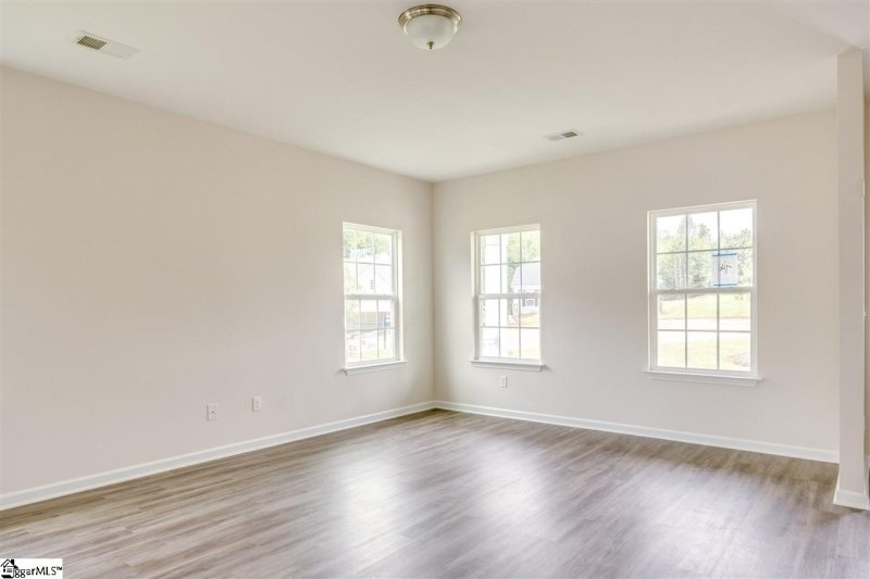 Property image 2 at 103 Hickory Park Court, Spartanburg, SC 29303