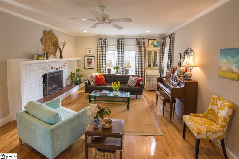 Property image 2 at 11 Hermitage Road, Greenville, SC 29615