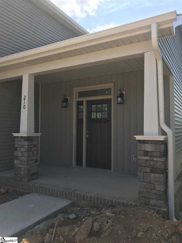 Property image 3 at 210 Clear Court, Taylors, SC 29687