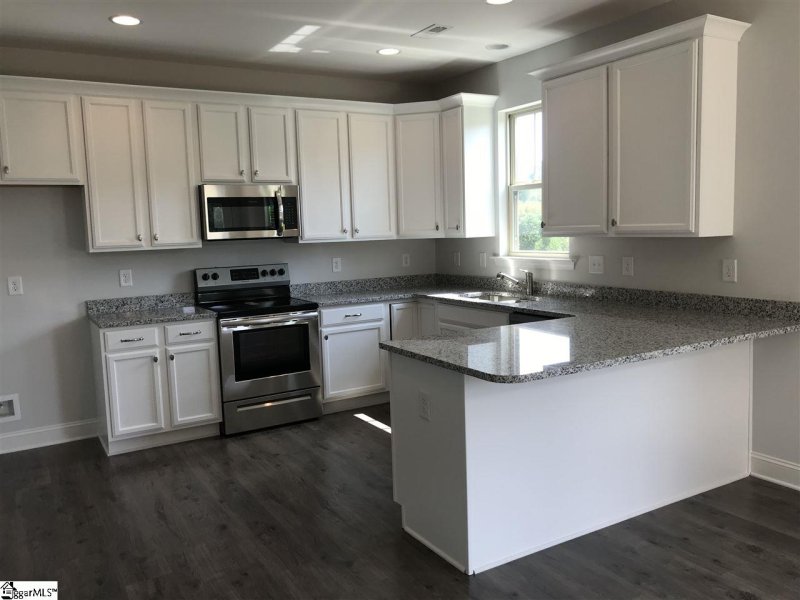 Property image 5 at 210 Clear Court, Taylors, SC 29687