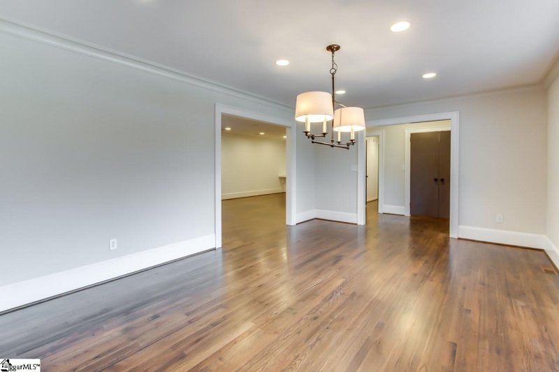 Property image 4 at 220 Terramont Drive, Greenville, SC 29615