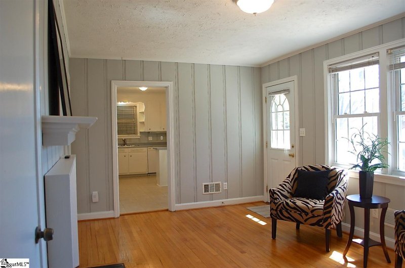 Property image 3 at 104 Edwards Road, Greenville, SC 29615-1239