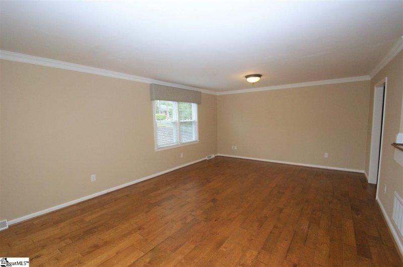 Property image 5 at 3 Sandringham Road, Taylors, SC 29687