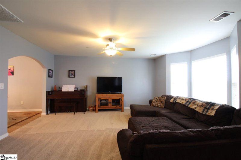 Property image 4 at 224 Andella Drive, Greer, SC 29651