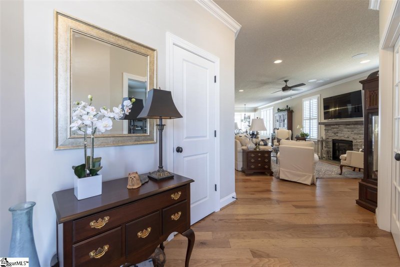 Property image 3 at 612 Ponden Drive, Greer, SC 29650