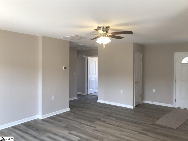 Property image 5 at 116 Laura Jane Lane, Gray Court, SC 29645