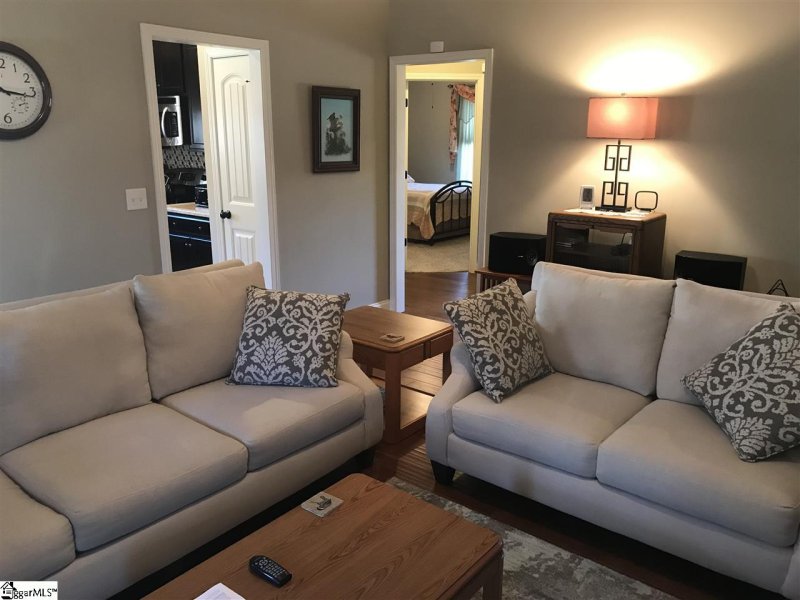 Property image 4 at 296 Autumn Glen Drive, Spartanburg, SC 29303