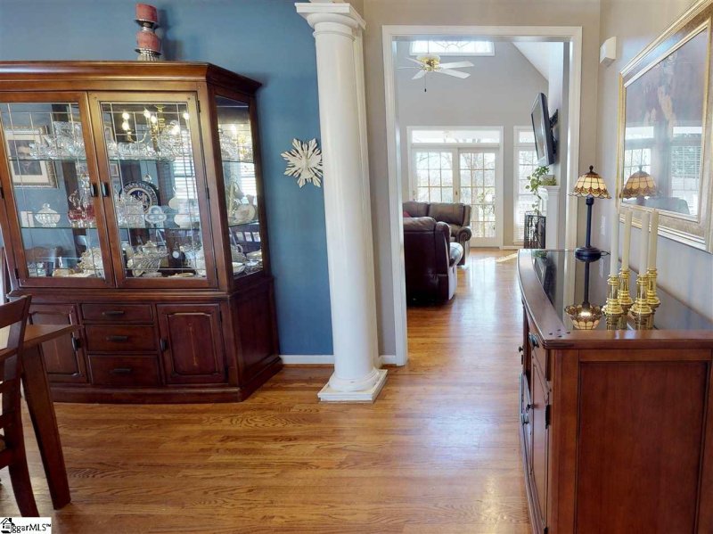 Property image 2 at 2 Hoptree Drive, Greer, SC 29650