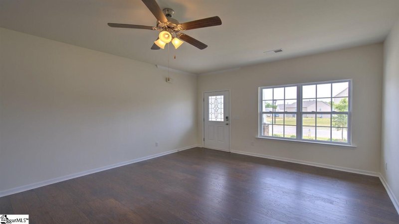 Property image 4 at 104 Addlestone Circle, Fountain Inn, SC 29644