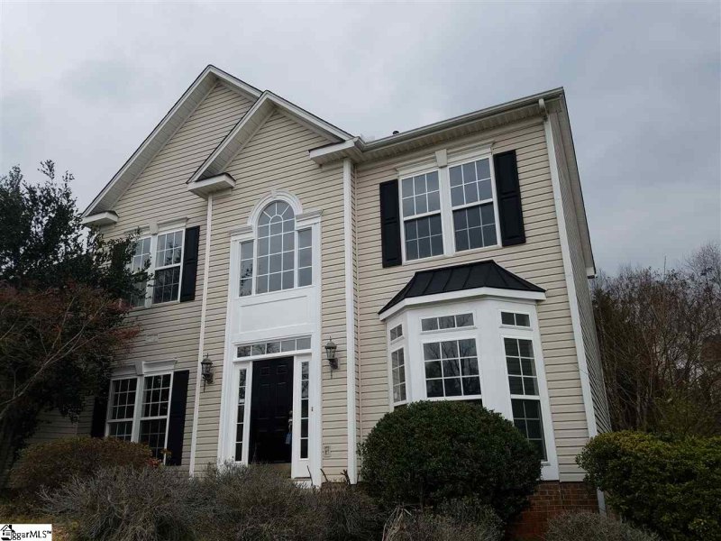 Property image 2 at 10 Silverthorn Court, Simpsonville, SC 28681