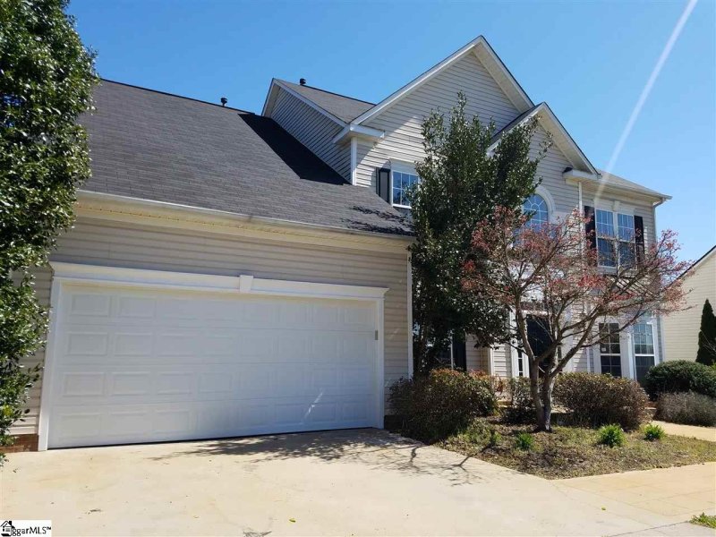 Property image 3 at 10 Silverthorn Court, Simpsonville, SC 28681
