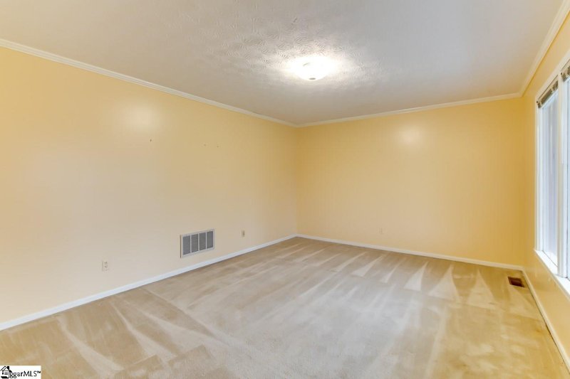 Property image 4 at 124 Stonegate Court, Easley, SC 29642