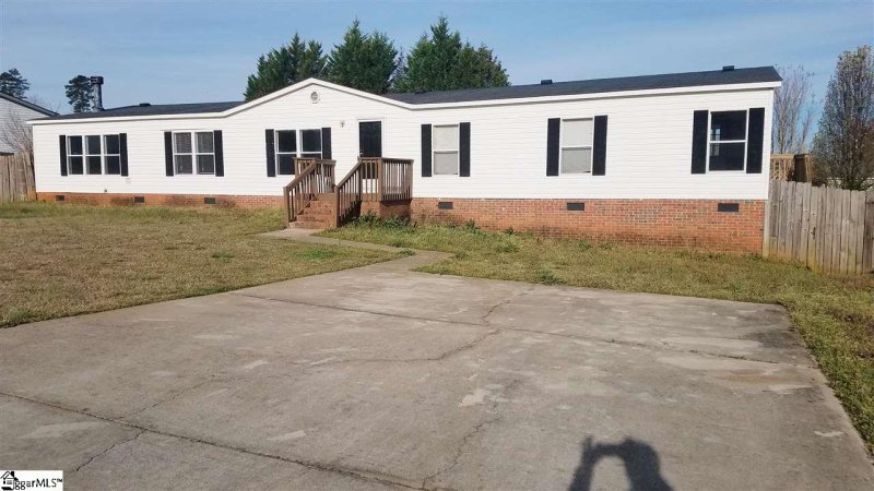 Property image 2 at 523 Thomason Road, Fountain Inn, SC 29644