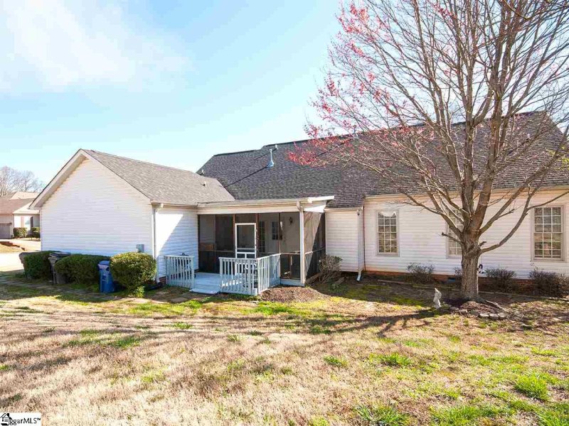 Property image 4 at 101 W Field Sparrow Court, Greenville, SC 29615