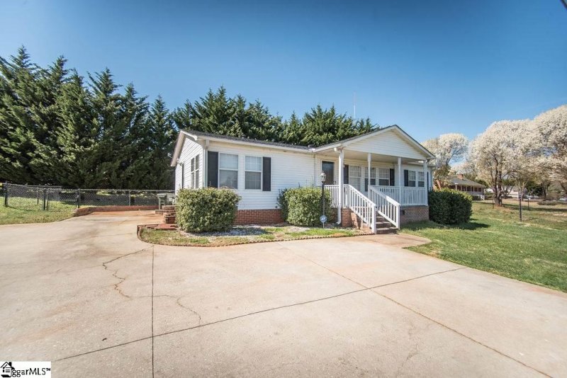 Property image 3 at 357 Belcher Road, Boiling Springs, SC 29316