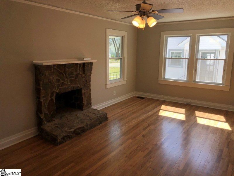 Property image 4 at 308 S Texas Avenue, Greenville, SC 29611