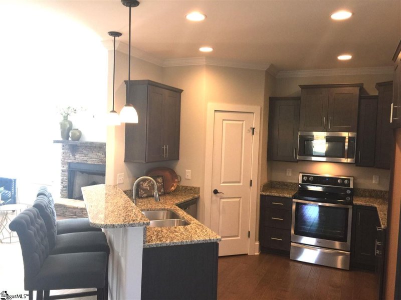 Property image 3 at 306 Elyan Court, Taylors, SC 29687