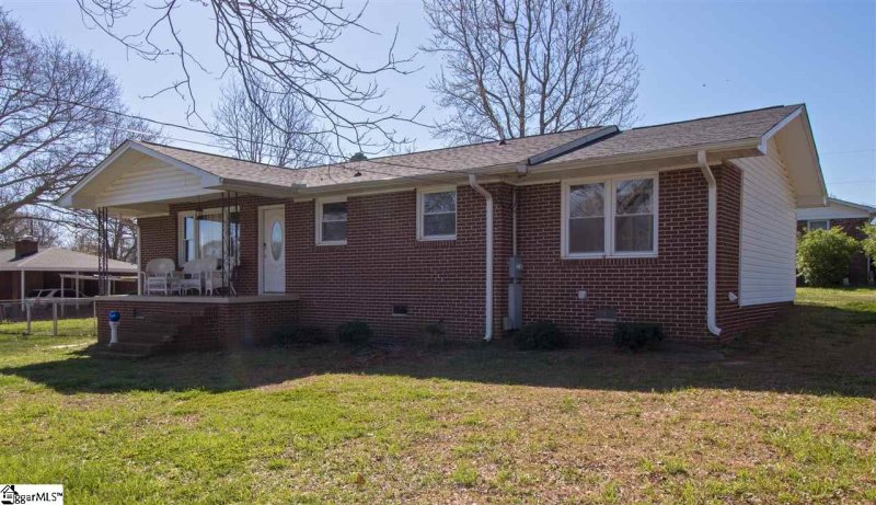 Property image 3 at 7 Academy Drive, Williamston, SC 29697