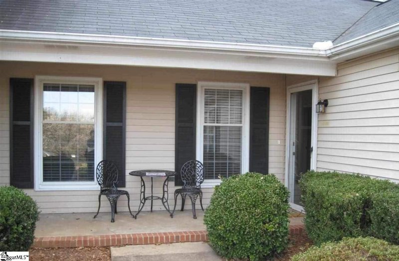 2001 Pelham Road