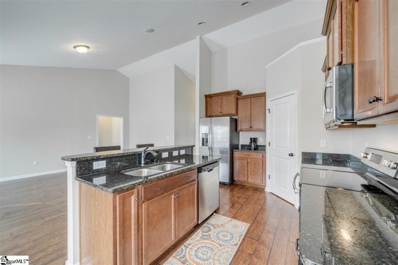 Property image 5 at 264 Autumn Glen Drive, Spartanburg, SC 29303