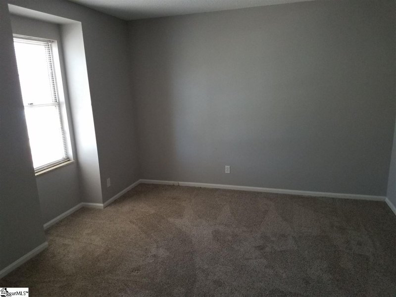 Property image 5 at 127 Shadytree Drive, Taylors, SC 29687