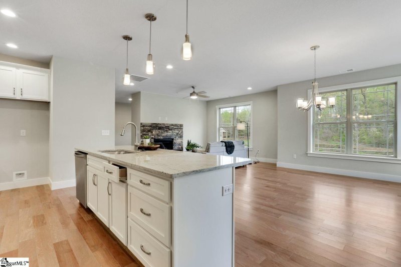 Property image 4 at 212 Crimson Glory Way, Travelers Rest, SC 29690