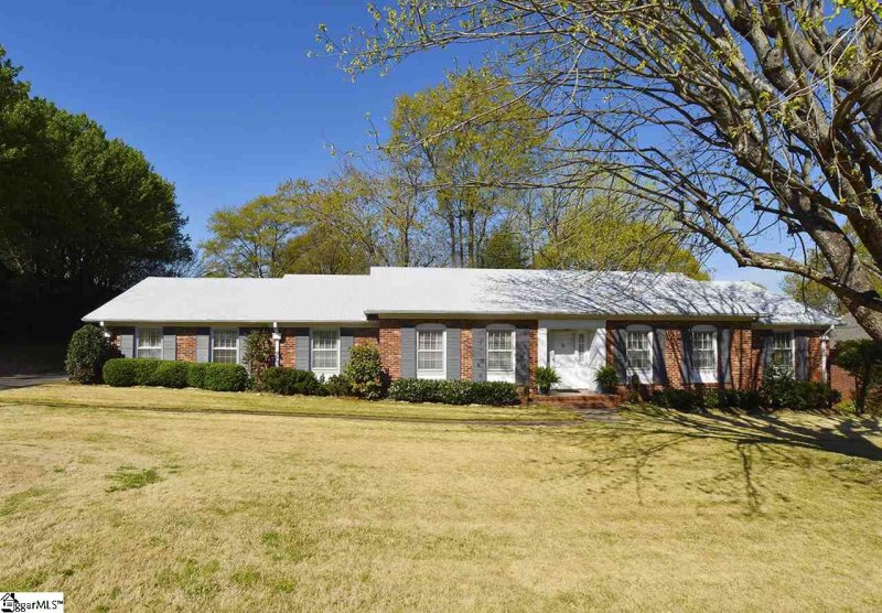 110 Ascot Drive