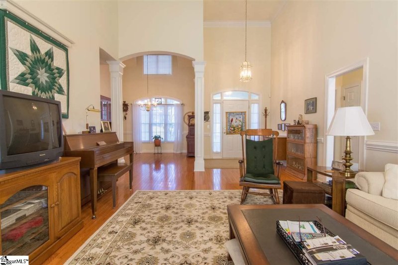 Property image 3 at 6 Glencreek Drive, Greer, SC 29650