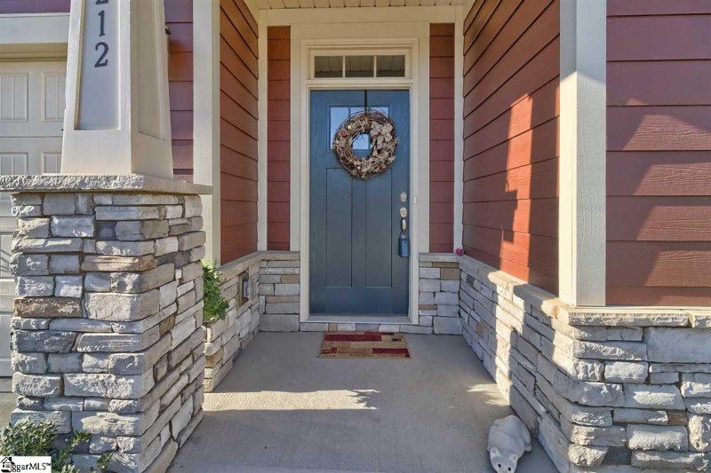 Property image 2 at 212 Red Leaf Lane, Simpsonville, SC 29680