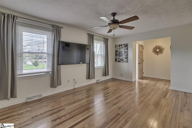 Property image 3 at 217 Sylvia Road, Easley, SC 29642