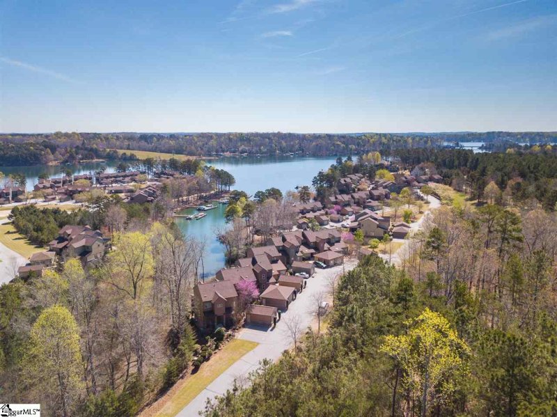 Property image 2 at 424 Sunset Point Drive, West Union, SC 29696