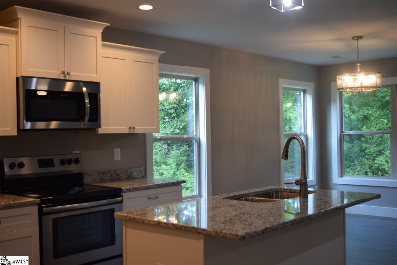 Property image 3 at 517 Treasure Cove, Inman, SC 29349