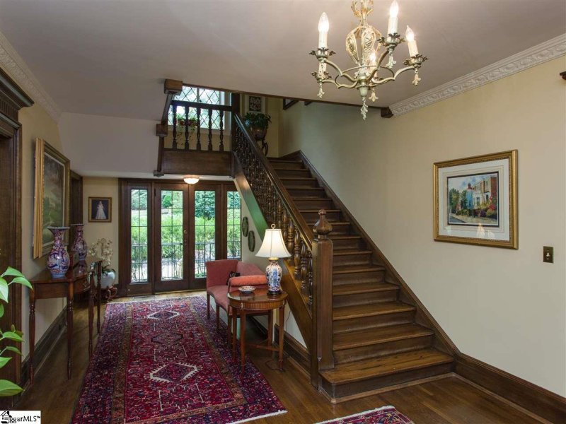 Property image 4 at 16 Woodland Way, Greenville, SC 29601