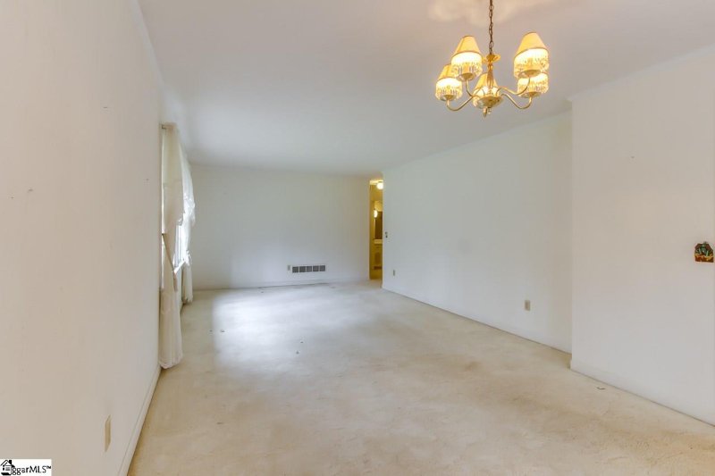 Property image 3 at 114 Brookbend Road, Mauldin, SC 29662